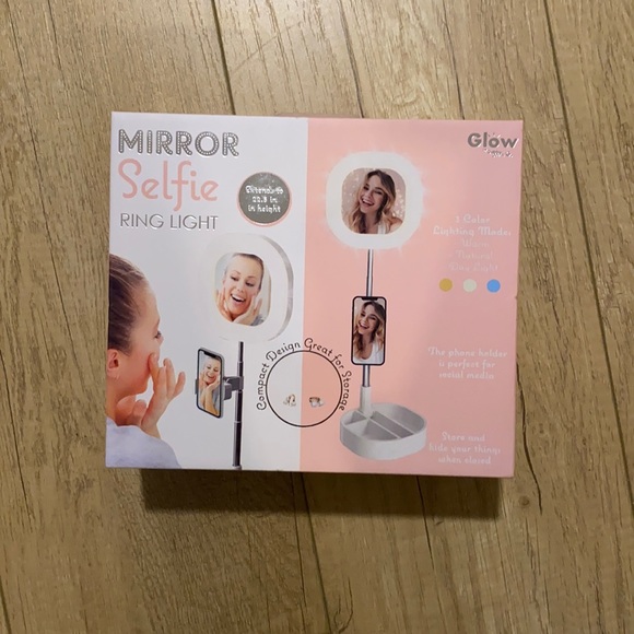 White Mirror Selfie Ring Light. - Picture 2 of 4